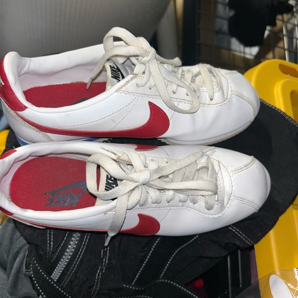 Nike Cortez as is condition size 8 woman - Picture 8 of 10